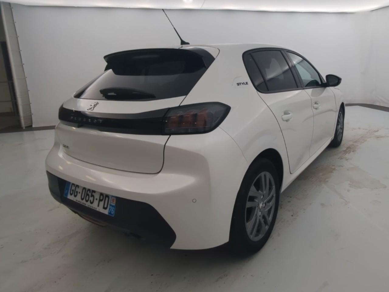 Peugeot 208 puretech 100 s&s bvm6 style — photo 13