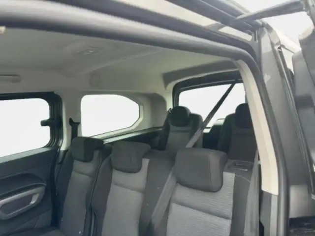 Toyota Proace city verso long 1.5 130 d-4d dynamic — photo 12