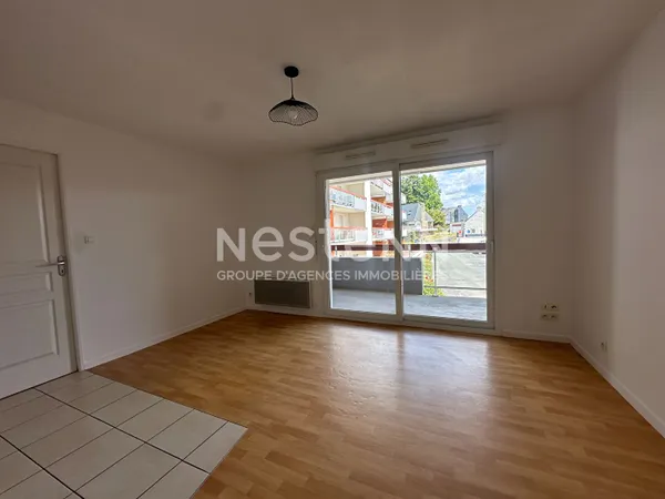 A LOUER-APPARTEMENT T2-LOCMINE