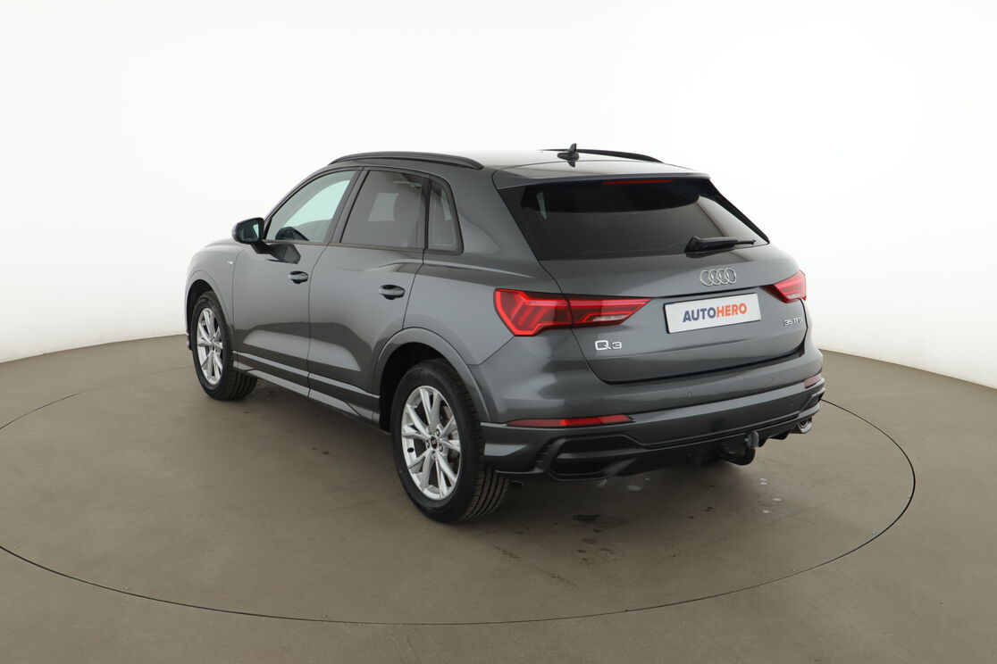 Audi Q3 35 TFSI S Tronic 7 — photo 3