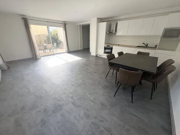 Appartement 4 pièces 93 m²
