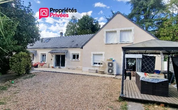 Maison 2 logements - 200 m²- 8 pièces - 6 chambres - terrain de 2158 m²