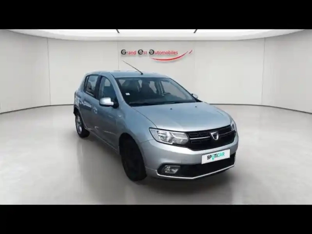 Dacia Sandero 1.0 sce 75ch lauréate -18 — photo 9