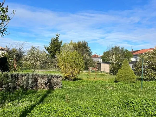 Terrain 474 m²