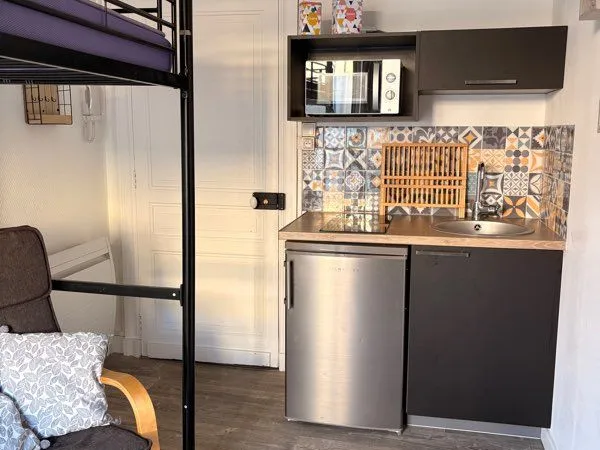 Titre : Studio étudiant meublé 13 m² - Périgueux - 300 /mois
