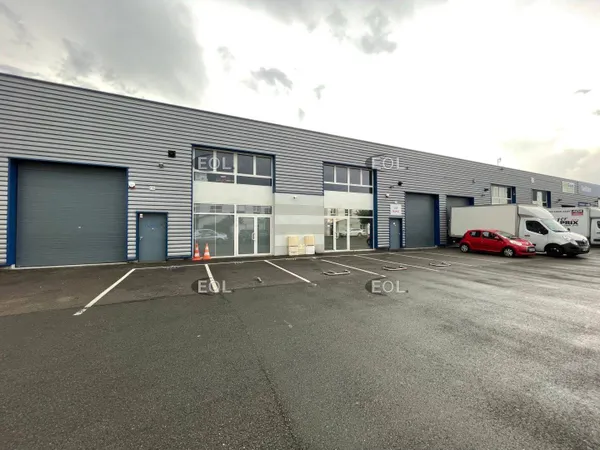 Local d'activité 487 m²