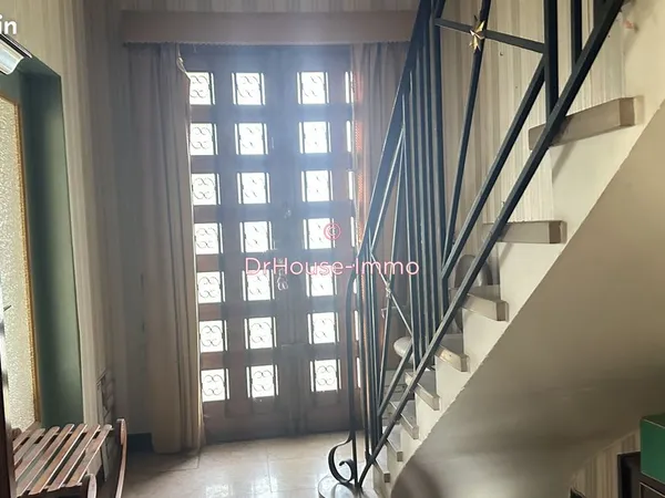 Maison 11 pièces 266 m²