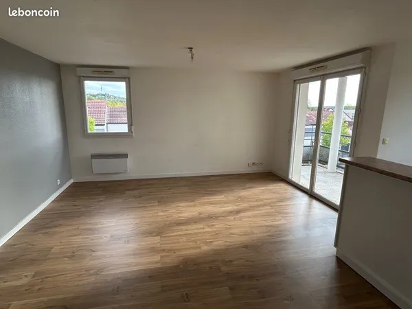 Appartement T3, 2 chambres, balcon/Terrasse,2 parkings, piscine