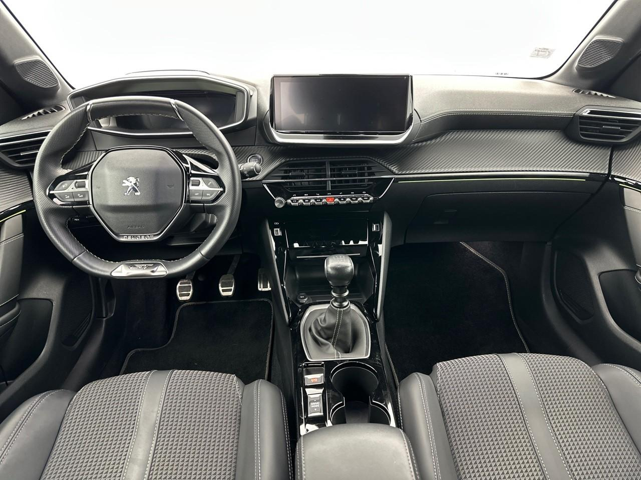 Peugeot 208 puretech 100 s&s bvm6 gt — photo 9