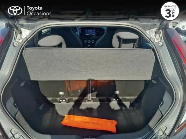 Toyota Aygo X 1.0 vvt-i 72ch design my24 — photo 10