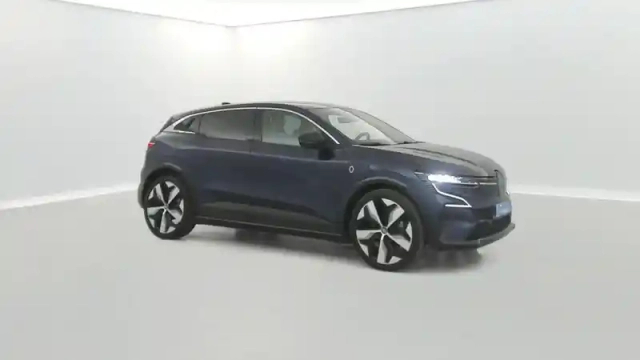 Renault Megane e-tech electric ev40 130ch techno standard charge — photo 7