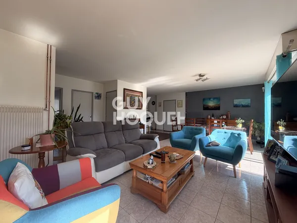 MAISON DE PLAIN-PIED - 130 M² - 5 CHAMBRES - DÉPENDANCE - TERRAIN DE 1 200 M²
