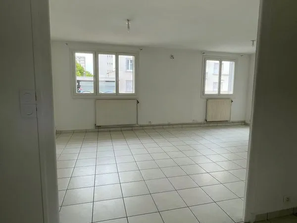 Appartement à vendre - T3 transformé en T2 - 53m2