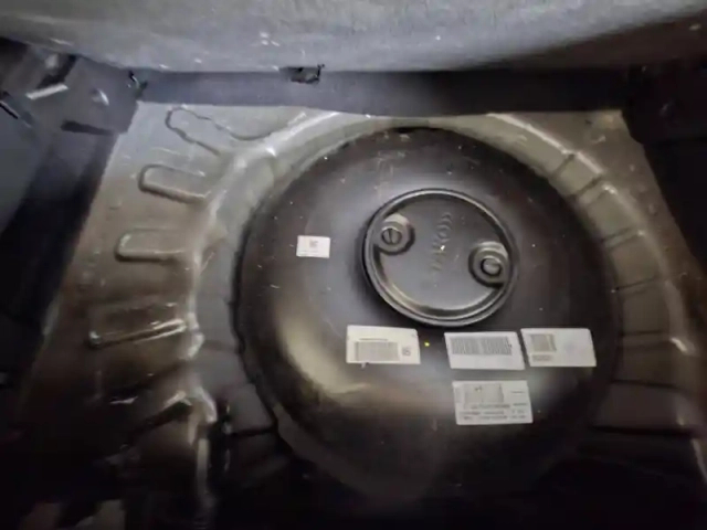 Dacia Sandero eco-g 100 - 22 — photo 18