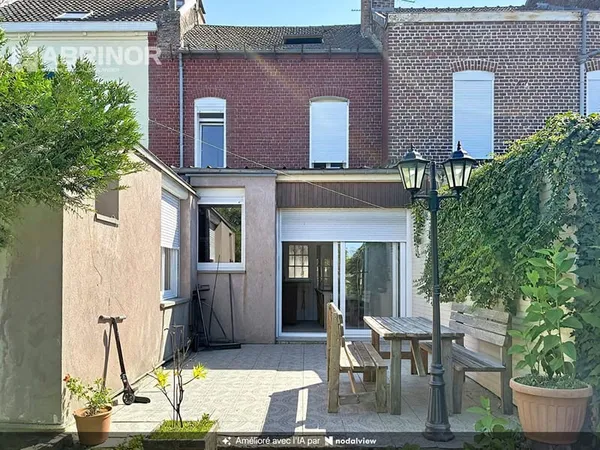 PROCHE CENTRE VILLE - MAISON DE VILLE 4 CHBRES