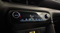 Toyota Yaris 116h Design 5p MY22 — photo 26
