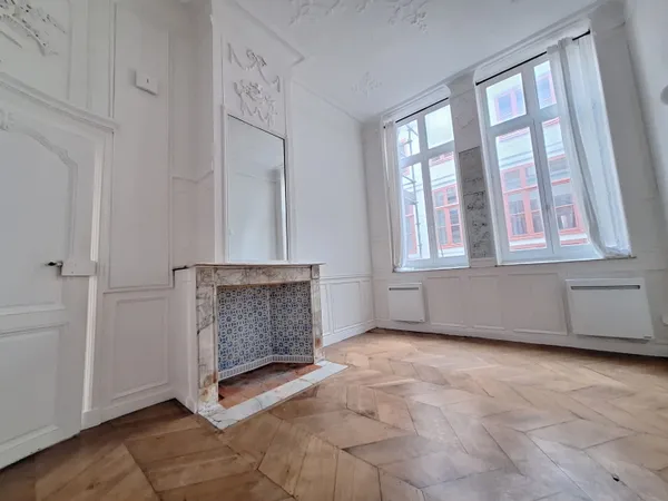Location bureaux VIEUX LILLE - Place du Concert