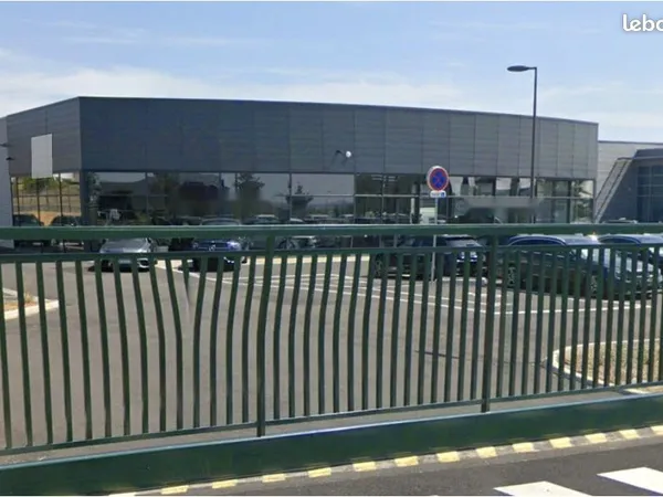 Local commercial 1 400 m² - Béziers Est A9/A75