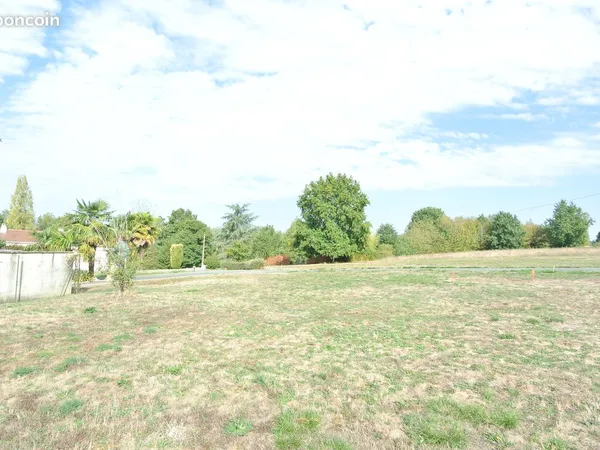 Terrain constructible de 481 m²