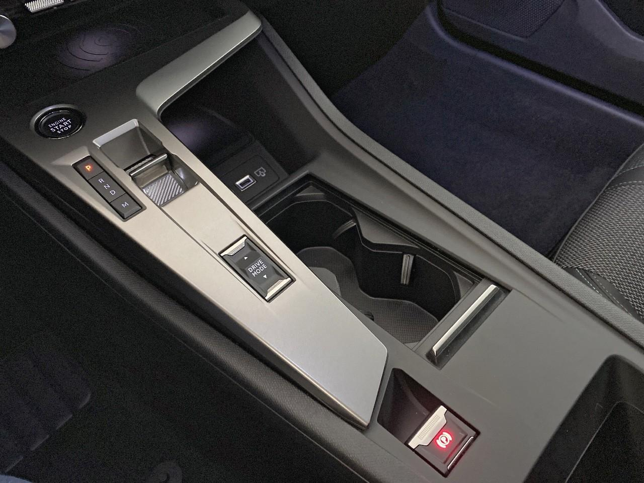 Peugeot 308 sw hybrid 145 e-dcs6 allure — photo 18