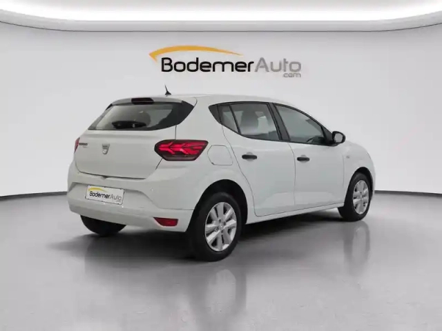 Dacia Sandero sce 65 — photo 367
