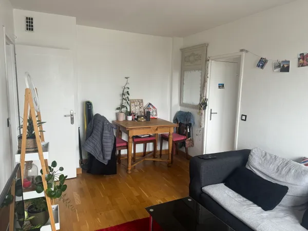 Boulogne - 3 pièces meublé 45,69 m² - 8e étage, vue dégagée - Métro Pont de Saint-Cloud