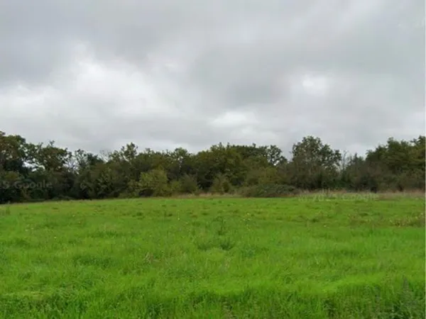Terrain constructible, L'Hermenault