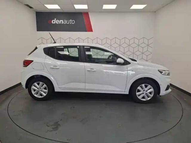 Dacia Sandero eco-g 100 — photo 10