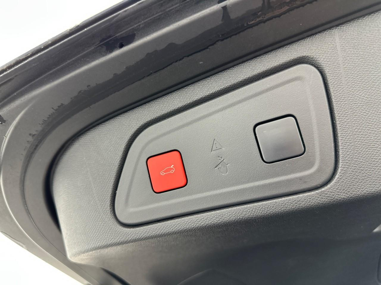 Citroën C5 Aircross hybride rechargeable 225 e-eat8 shine — photo 36