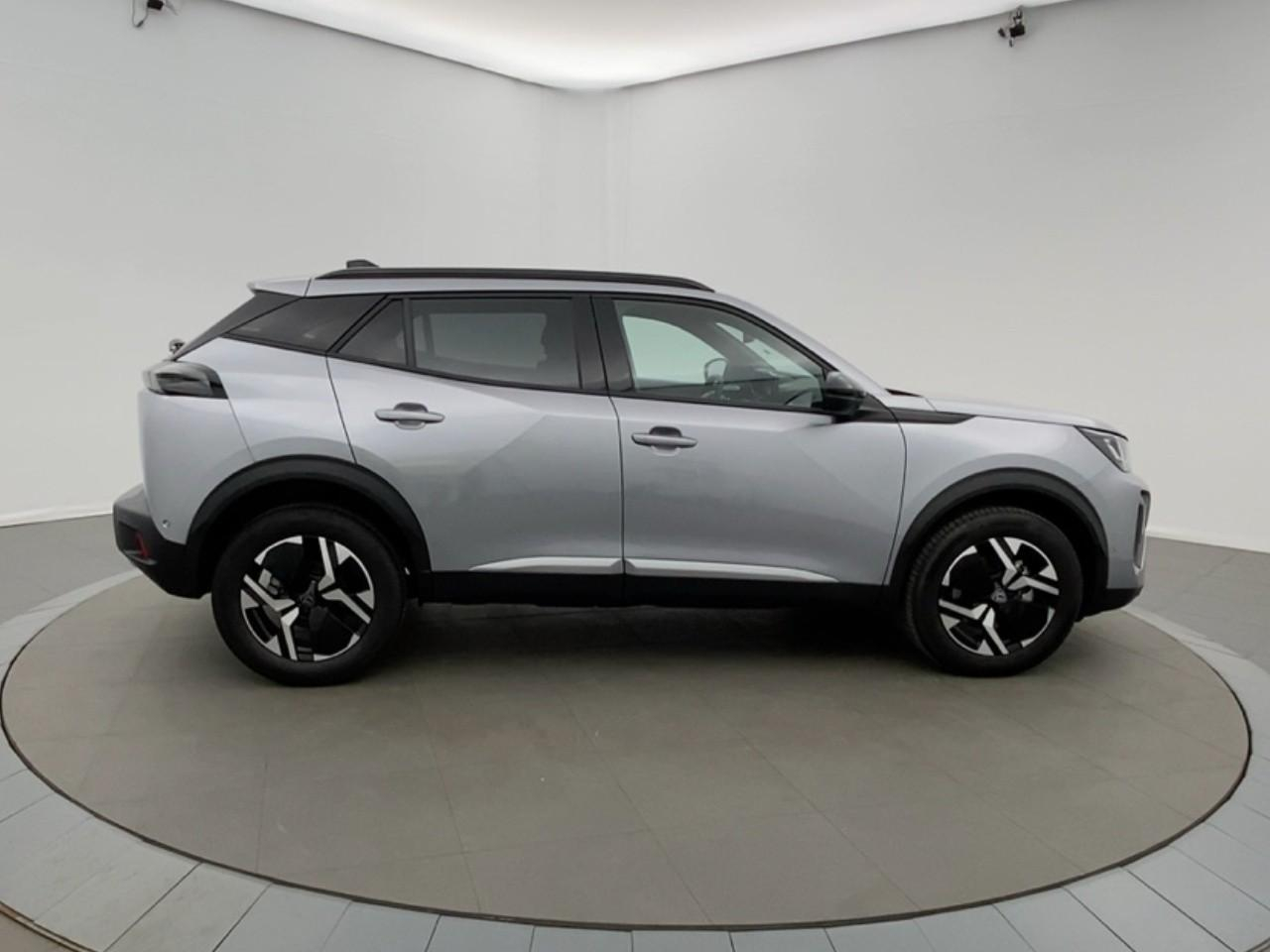 Peugeot 2008 hybrid 145 ch e-dcs6 allure — photo 4