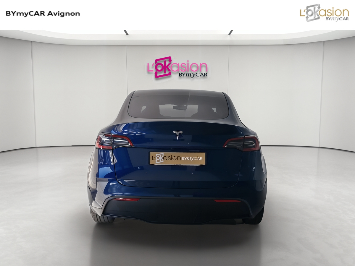 Tesla MODEL Y Standard RWD — photo 4