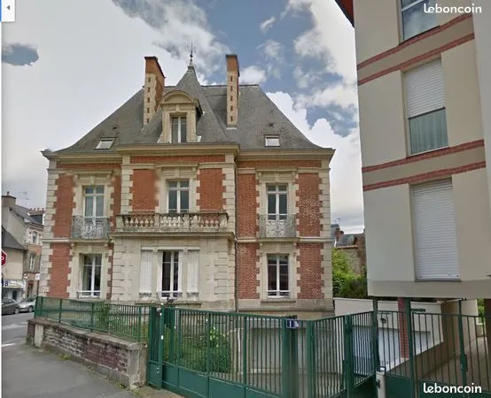 T3 duplex Rennes Thabor 54 m2 eau et chauffage compris