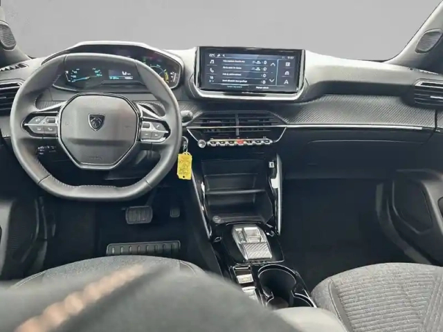 Peugeot 2008 electrique 50 kwh 136 ch — photo 8