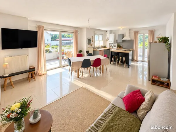 À louer - Appartement F3 de 72 m² avec terrasses et garage