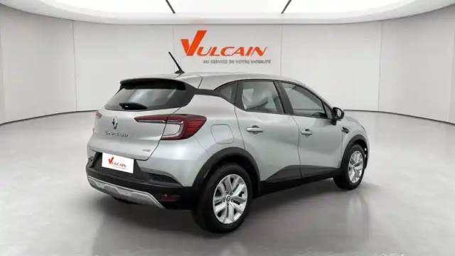 Renault Captur e-tech 145 - 21 — photo 6