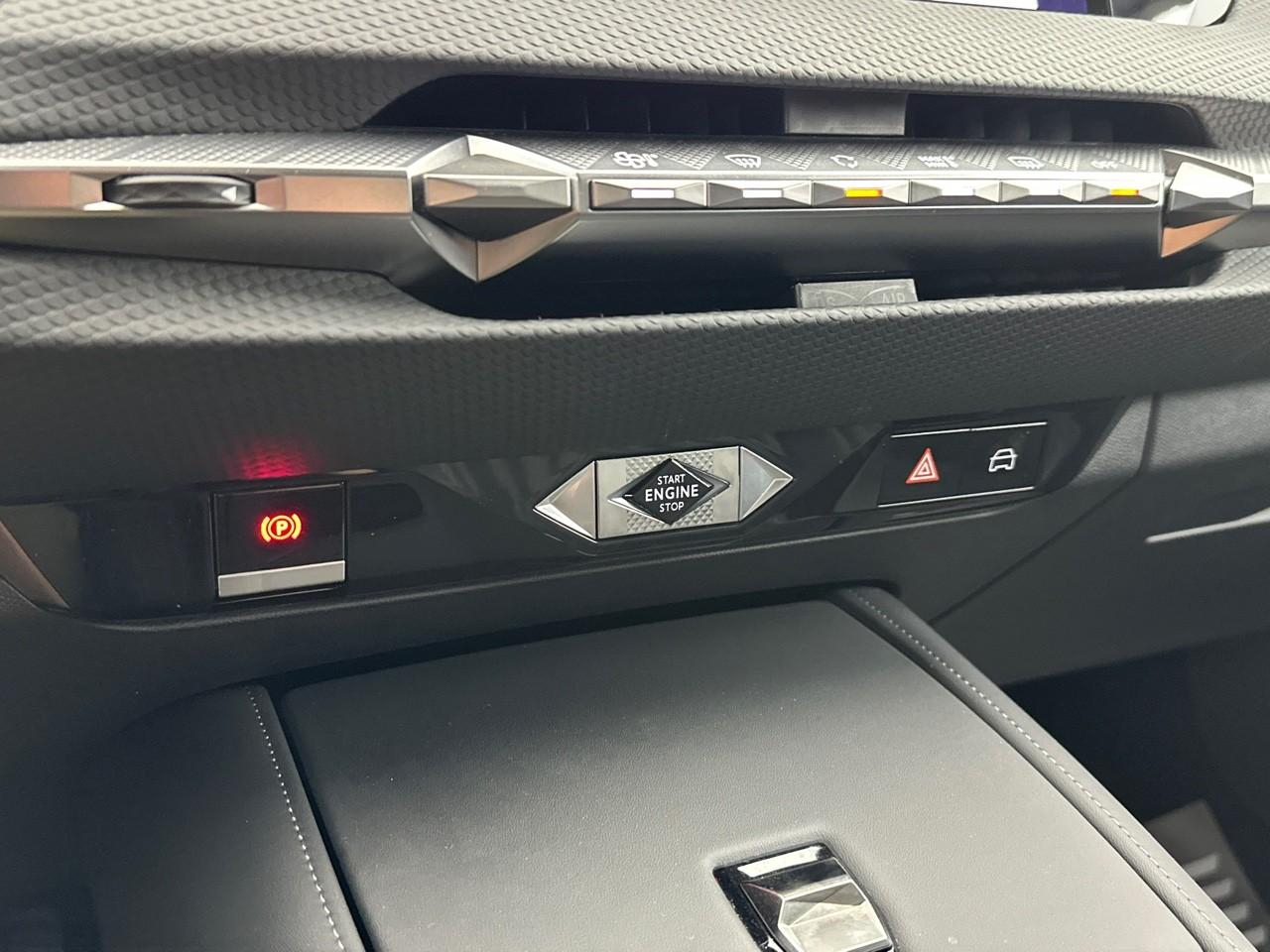 Ds Ds 4 puretech 130 eat8 rivoli — photo 24