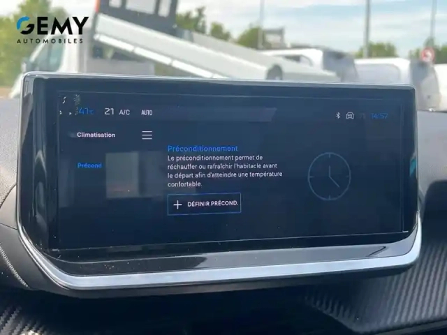 Peugeot 2008 electrique 54 kwh 156 ch — photo 47