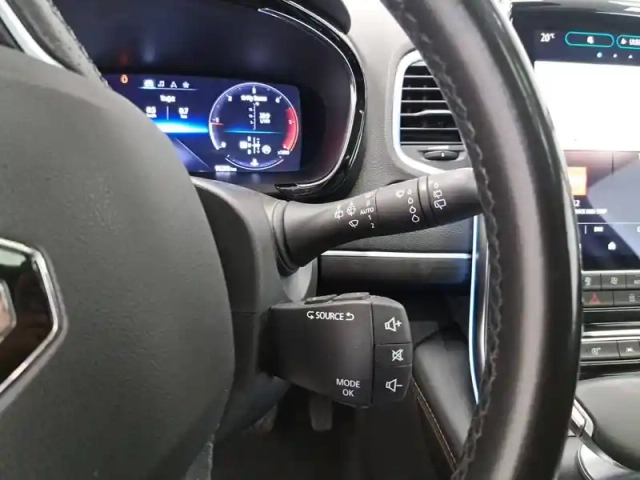 Renault Espace blue dci 200 edc — photo 34