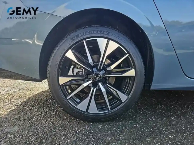 Peugeot 308 sw hybrid 145 e-dcs6 — photo 13