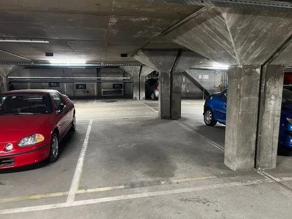 Parking 10 m²