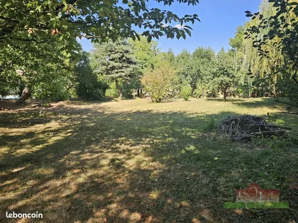 Terrain 1550 m² Vienne
