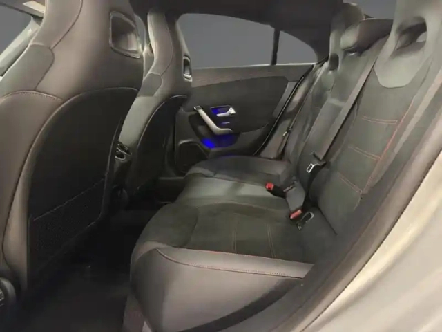 Mercedes Cla 180 coupé amg line — photo 13