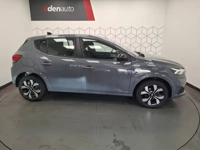 Dacia Sandero tce 90 gsr2 — photo 10