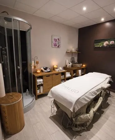 Institut de beauté & salon de coiffure à vendre - Grasse