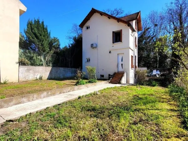 Pavillon 5 pièces 120 m²