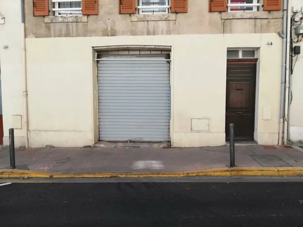 LOCAL A LOUER 60 m² MARSEILLE 13006