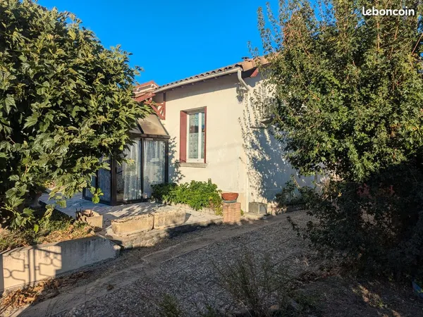 Maison de maçon traditionnelle