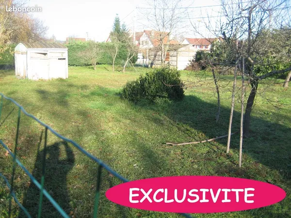 Terrain 858 m² FOURCHAMBAULT