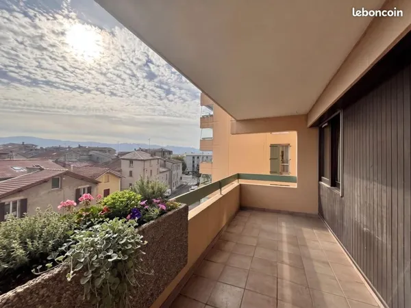 Appartement 4 pièces 83 m²
