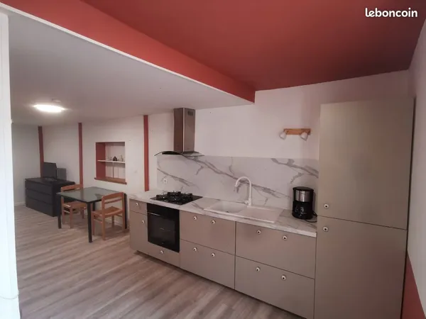 STUDIO MEUBLÉ 28 m² - MANOSQUE CENTRE - DISPONIBLE MI-SEPTEMBRE